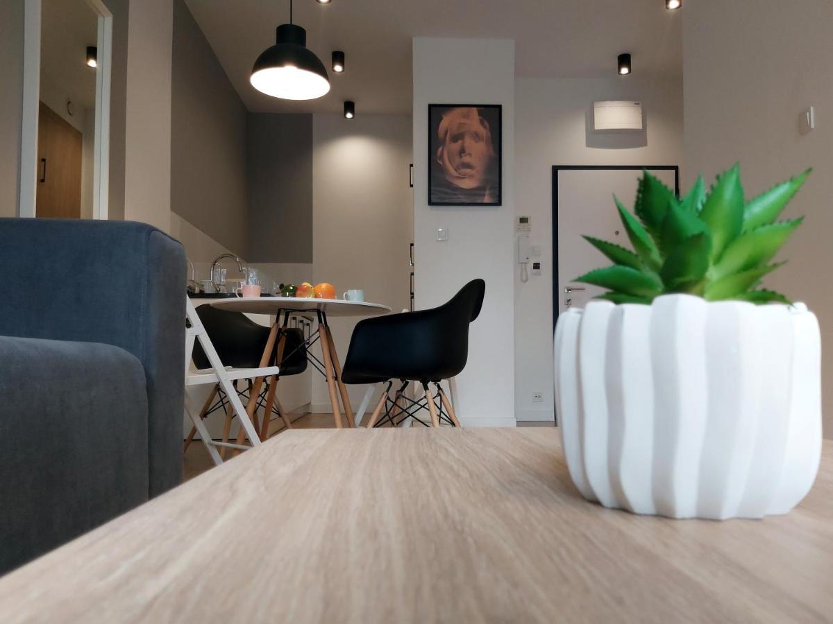 Chill Apartments Expo Slawinska Warsawa Bagian luar foto